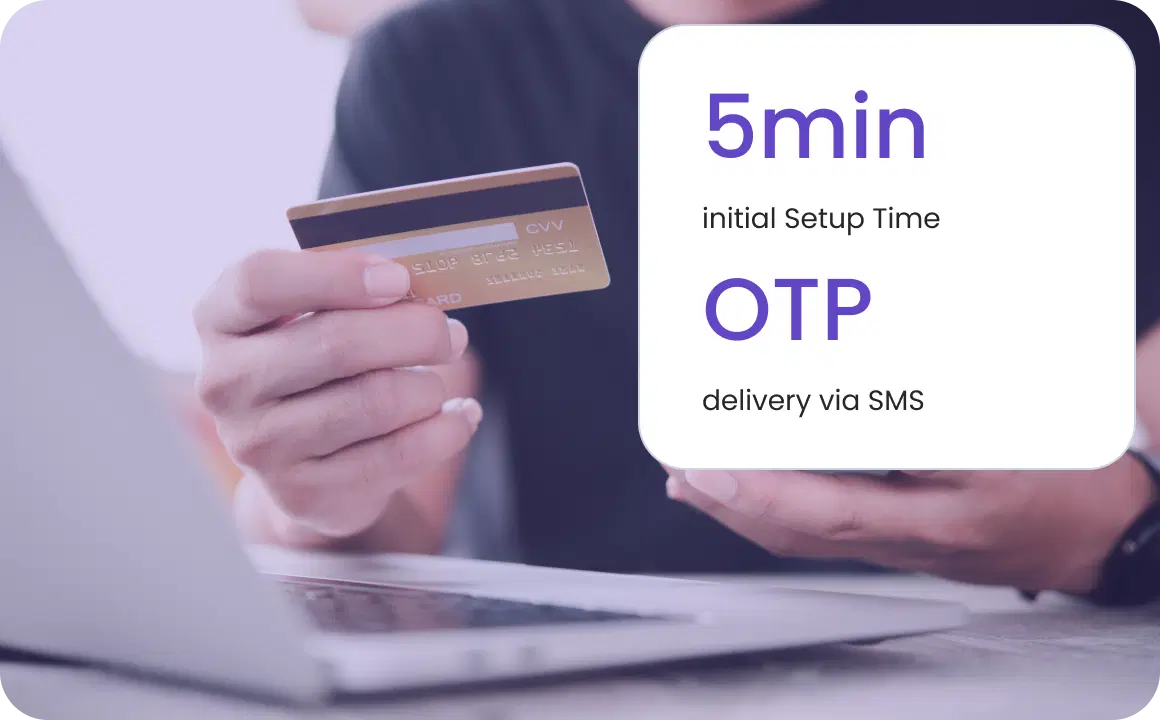 A man is doing a transaction using OTP supported by the TopMessage API in e-commerce